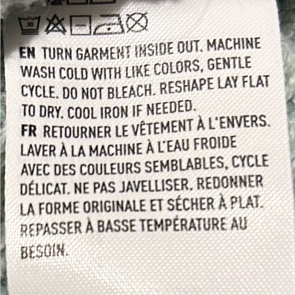 American Eagle Cardigan Cable Knot Oversize Roomy Waist Length Size Medium - Picture 6 of 6